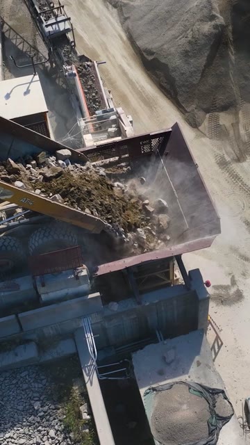 Sand & Stone — Scripted Meta Ad